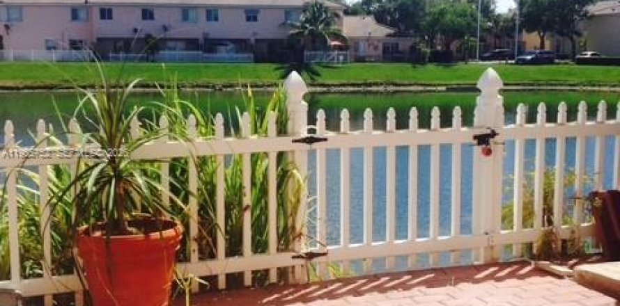 Condo à Miami, Floride, 2 chambres  № 2024345