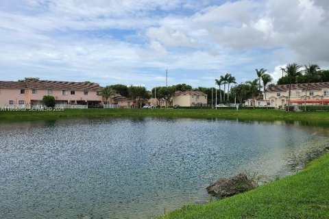 Copropriété à louer à Miami, Floride: 2 chambres, 88.26 m2 № 2024345 - photo 22