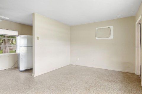 Immobilier commercial à vendre à Clearwater, Floride: 2 chambres, 93.55 m2 № 2387739 - photo 16