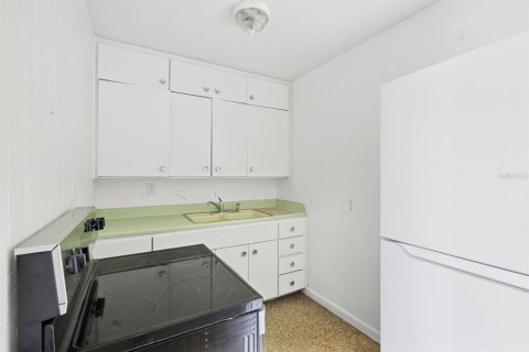 Immobilier commercial à vendre à Clearwater, Floride: 2 chambres, 93.55 m2 № 2387739 - photo 7