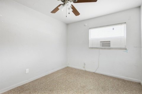 Immobilier commercial à vendre à Clearwater, Floride: 2 chambres, 93.55 m2 № 2387739 - photo 8