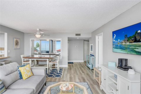 Condominio en alquiler en Saint Petersburg, Florida, 2 dormitorios, 97.55 m2 № 2196731 - foto 7