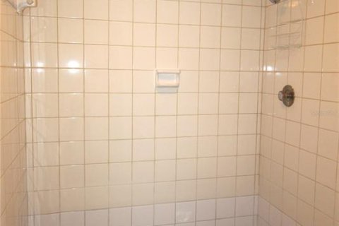 Condominio en alquiler en Bradenton, Florida, 2 dormitorios, 109.44 m2 № 1686776 - foto 15