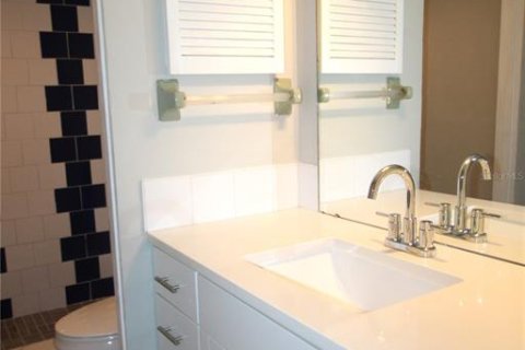 Condominio en alquiler en Bradenton, Florida, 2 dormitorios, 109.44 m2 № 1686776 - foto 10