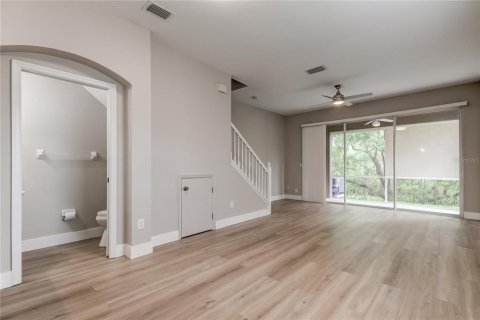 Adosado en alquiler en Tampa, Florida, 2 dormitorios, 156.35 m2 № 1903432 - foto 16