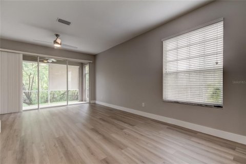 Adosado en alquiler en Tampa, Florida, 2 dormitorios, 156.35 m2 № 1903432 - foto 11