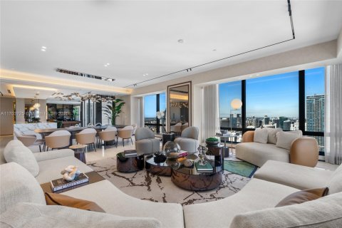Copropriété à vendre à Miami, Floride: 4 chambres, 415.27 m2 № 1985279 - photo 7