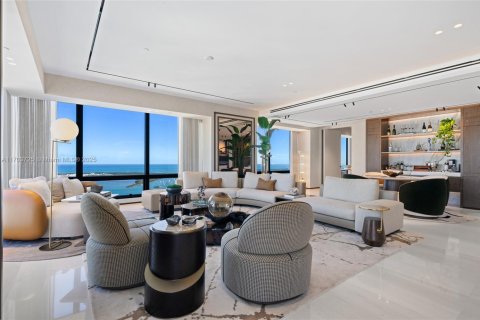 Copropriété à vendre à Miami, Floride: 4 chambres, 415.27 m2 № 1985279 - photo 11