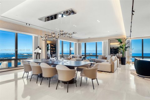 Copropriété à vendre à Miami, Floride: 4 chambres, 415.27 m2 № 1985279 - photo 2
