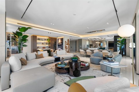 Copropriété à vendre à Miami, Floride: 4 chambres, 415.27 m2 № 1985279 - photo 4