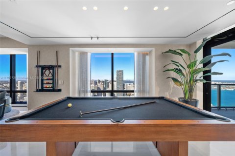 Copropriété à vendre à Miami, Floride: 4 chambres, 415.27 m2 № 1985279 - photo 13