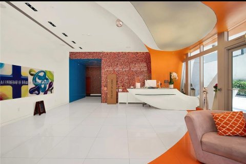 Снять в аренду квартиру в Майами, Флорида 2 спальни, 103.68м2, № 1950454 - фото 12