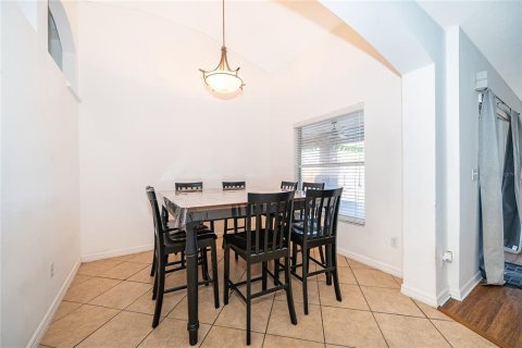 Villa ou maison à louer à Deltona, Floride: 3 chambres, 132.66 m2 № 2425571 - photo 17