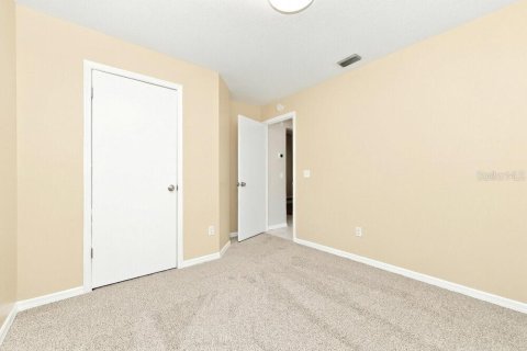 Villa ou maison à louer à Valrico, Floride: 3 chambres, 149.67 m2 № 2420444 - photo 12