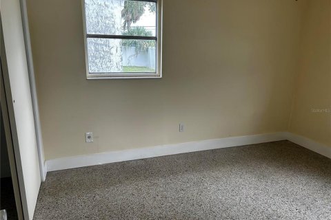Casa en venta en Tampa, Florida, 4 dormitorios, 120.77 m2 № 1917088 - foto 7