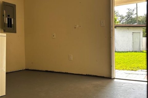 Casa en venta en Tampa, Florida, 4 dormitorios, 120.77 m2 № 1917088 - foto 18
