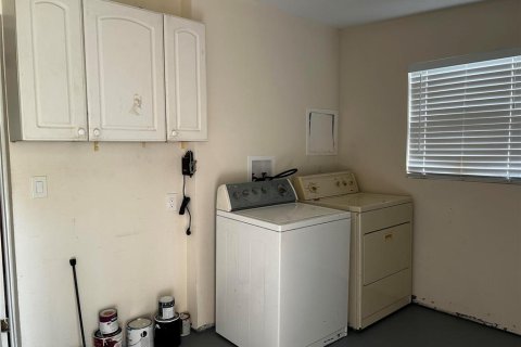 Casa en venta en Tampa, Florida, 4 dormitorios, 120.77 m2 № 1917088 - foto 17