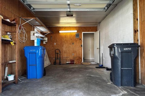 Casa en venta en Tampa, Florida, 4 dormitorios, 120.77 m2 № 1917088 - foto 15