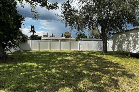Casa en venta en Tampa, Florida, 4 dormitorios, 120.77 m2 № 1917088 - foto 4