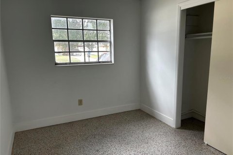 Casa en venta en Tampa, Florida, 4 dormitorios, 120.77 m2 № 1917088 - foto 11