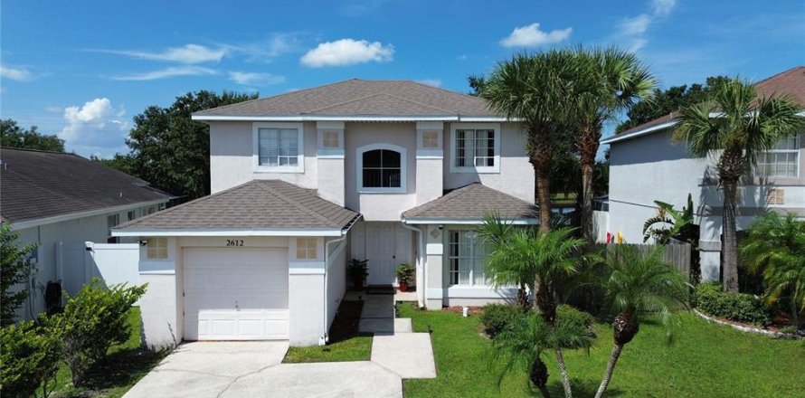 Villa ou maison à Kissimmee, Floride 4 chambres, 170.85 m2 № 1826833