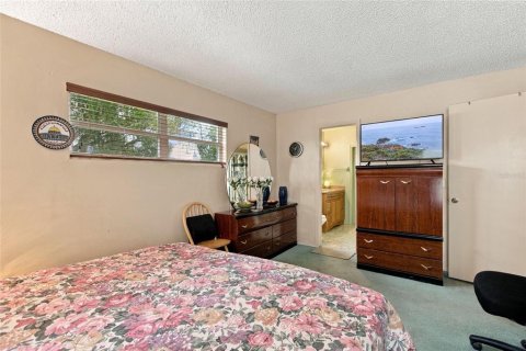 Villa ou maison à vendre à Kissimmee, Floride: 4 chambres, 136.01 m2 № 2410601 - photo 28