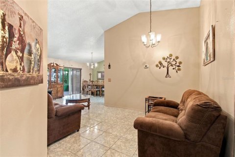 Villa ou maison à vendre à Kissimmee, Floride: 4 chambres, 136.01 m2 № 2410601 - photo 7