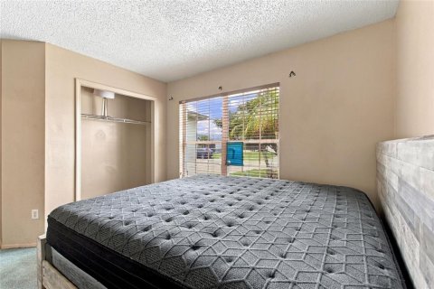 Villa ou maison à vendre à Kissimmee, Floride: 4 chambres, 136.01 m2 № 2410601 - photo 20