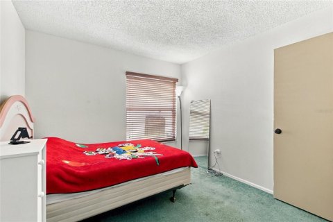 Villa ou maison à vendre à Kissimmee, Floride: 4 chambres, 136.01 m2 № 2410601 - photo 25