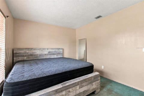 Villa ou maison à vendre à Kissimmee, Floride: 4 chambres, 136.01 m2 № 2410601 - photo 19