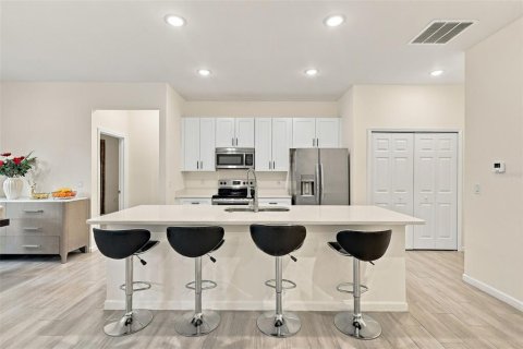 Casa en venta en Deltona, Florida, 4 dormitorios, 155.15 m2 № 2385578 - foto 12