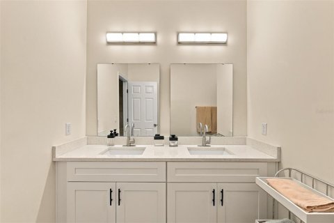 Casa en venta en Deltona, Florida, 4 dormitorios, 155.15 m2 № 2385578 - foto 21