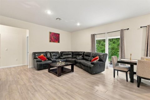 Casa en venta en Deltona, Florida, 4 dormitorios, 155.15 m2 № 2385578 - foto 6