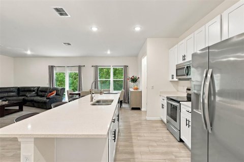 Casa en venta en Deltona, Florida, 4 dormitorios, 155.15 m2 № 2385578 - foto 16