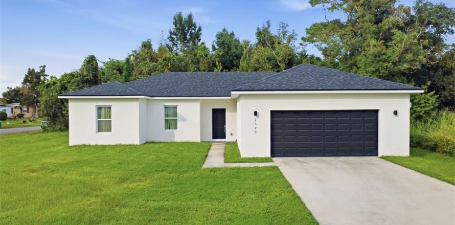 Casa en Deltona, Florida 4 dormitorios, 155.15 m2 № 2385578