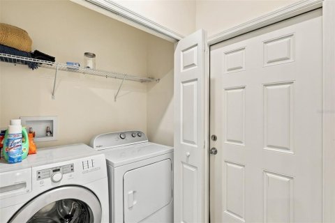 Casa en venta en Deltona, Florida, 4 dormitorios, 155.15 m2 № 2385578 - foto 28