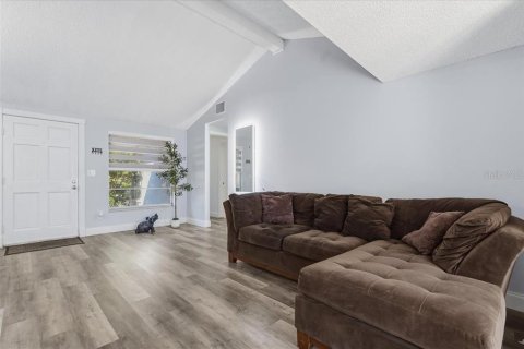 House in Tampa, Florida 3 bedrooms, 123.75 sq.m. № 2419233 - photo 7