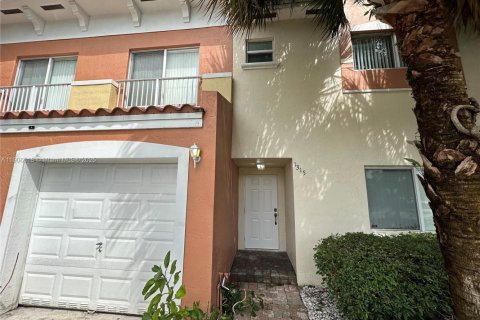 Touwnhouse à louer à Fort Lauderdale, Floride: 2 chambres, 116.13 m2 № 1957089 - photo 3