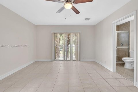 Touwnhouse à louer à Fort Lauderdale, Floride: 2 chambres, 116.13 m2 № 1957089 - photo 17