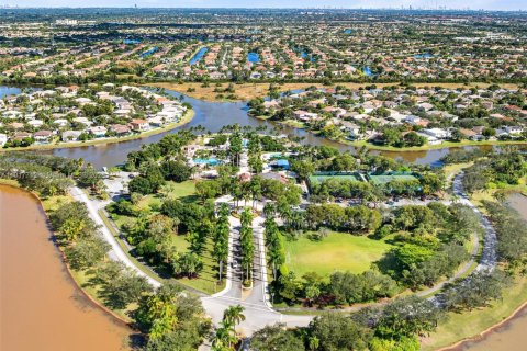 Touwnhouse à vendre à Pembroke Pines, Floride: 2 chambres, 119.01 m2 № 1972328 - photo 22