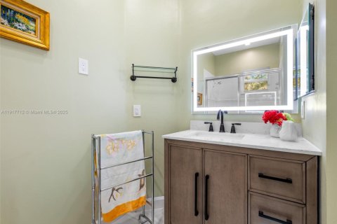 Touwnhouse à vendre à Pembroke Pines, Floride: 2 chambres, 119.01 m2 № 1972328 - photo 30