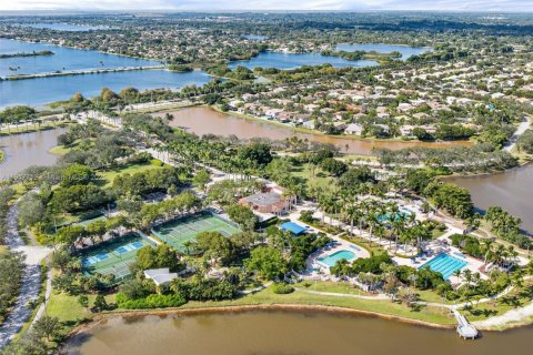 Touwnhouse à vendre à Pembroke Pines, Floride: 2 chambres, 119.01 m2 № 1972328 - photo 24