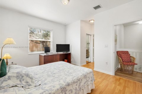 Touwnhouse à vendre à Pembroke Pines, Floride: 2 chambres, 119.01 m2 № 1972328 - photo 13