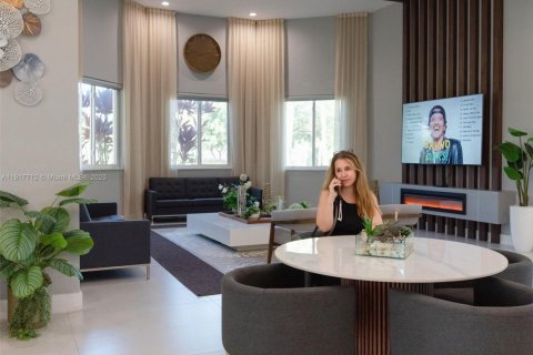 Touwnhouse à vendre à Pembroke Pines, Floride: 2 chambres, 119.01 m2 № 1972328 - photo 18