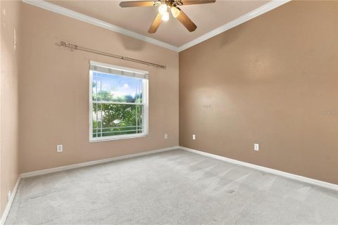 House in Orlando, Florida 4 bedrooms, 216.93 sq.m. № 2410576 - photo 21