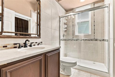 House in Orlando, Florida 4 bedrooms, 216.93 sq.m. № 2410576 - photo 22