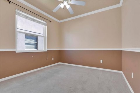 House in Orlando, Florida 4 bedrooms, 216.93 sq.m. № 2410576 - photo 23