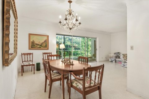 House in Boca Raton, Florida 4 bedrooms, 207.73 sq.m. № 2247877 - photo 8