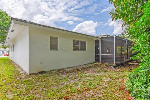 House in Boca Raton, Florida 4 bedrooms, 207.73 sq.m. № 2247877 - photo 28