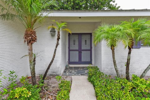 House in Boca Raton, Florida 4 bedrooms, 207.73 sq.m. № 2247877 - photo 2